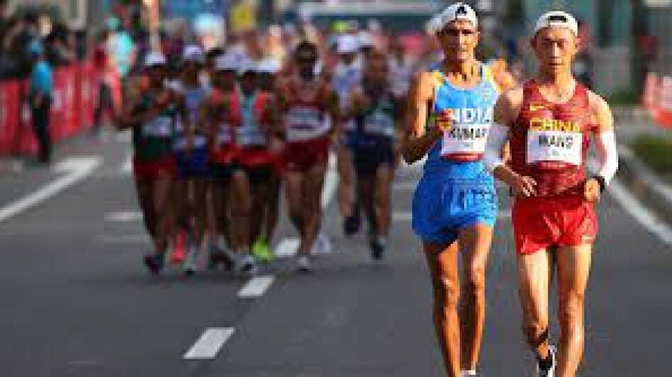In the men's 35km event, 22-year-old Juned pulled away from Ram Baboo and Chandan Singh after the 20km mark to lower the national record by five minutes, clocking 2:40.16s. In the men's 35km event, 22-year-old Juned pulled away from Ram Baboo and Chandan Singh after the 20km mark to lower the national record by five minutes, clocking 2:40.16s.