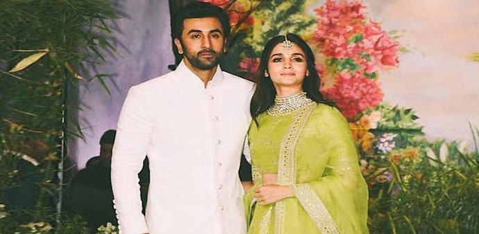 Ranbir-Alia wedding: Couple to pose for pictures after 7pm, confirms security team Ranbir-Alia wedding: Couple to pose for pictures after 7pm, confirms security team