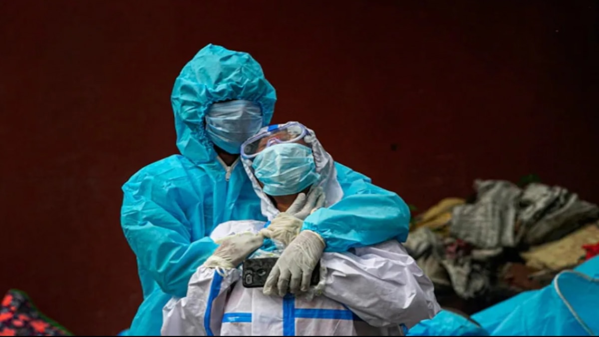 The national capital reported ~26 per cent jump in fresh coronavirus cases, according to the health department. The national capital reported ~26 per cent jump in fresh coronavirus cases, according to the health department.