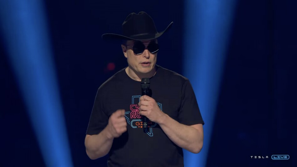 Tesla’s Austin factory, combined with a new Berlin factory, is expected to double the company’s production capacity to 2 million vehicles per year. Tesla’s Austin factory, combined with a new Berlin factory, is expected to double the company’s production capacity to 2 million vehicles per year.