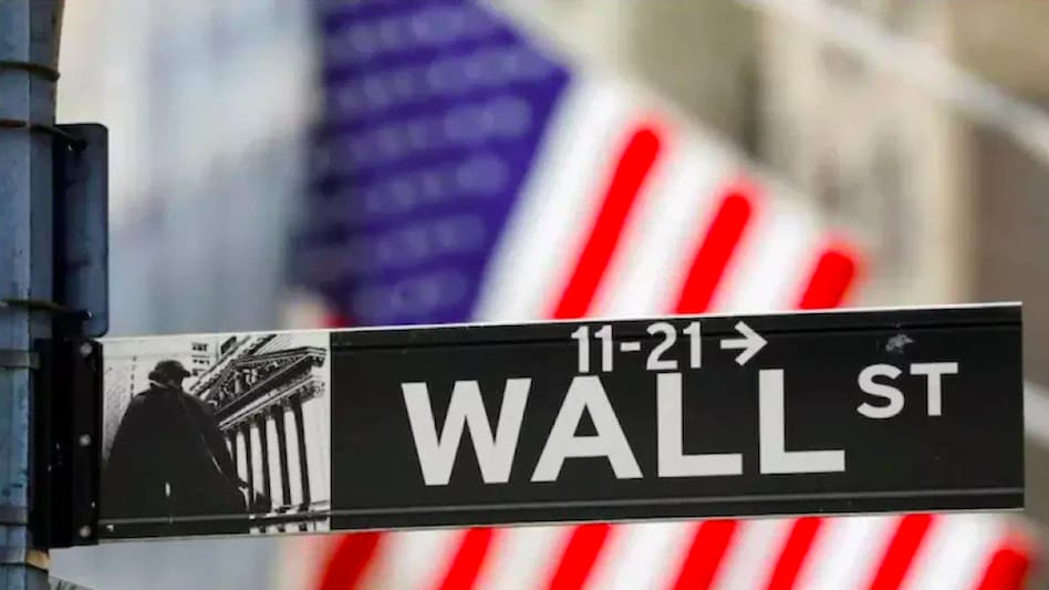 Wall St sign Wall St sign