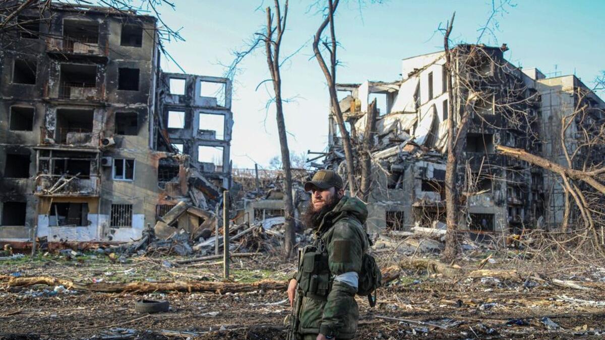 A service member from Chechen Republic looks on during fighting in Ukraine-Russia conflict in the city of Mariupol, Ukraine April 15, 2022. (Photo: Reuters) A service member from Chechen Republic looks on during fighting in Ukraine-Russia conflict in the city of Mariupol, Ukraine April 15, 2022. (Photo: Reuters)