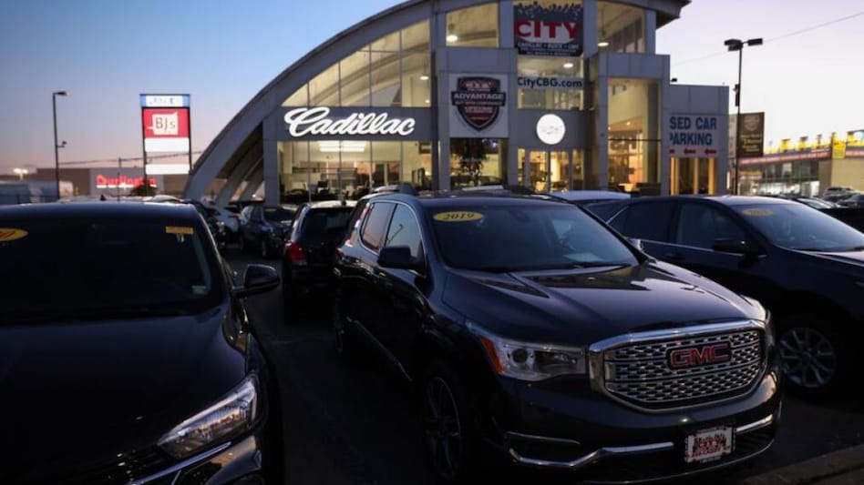 Vehicles of automobile brands belonging to General Motors Company are seen at a car dealership in Queens, New York, US, November 16, 2021. (Photo: Reuters) Vehicles of automobile brands belonging to General Motors Company are seen at a car dealership in Queens, New York, US, November 16, 2021. (Photo: Reuters)