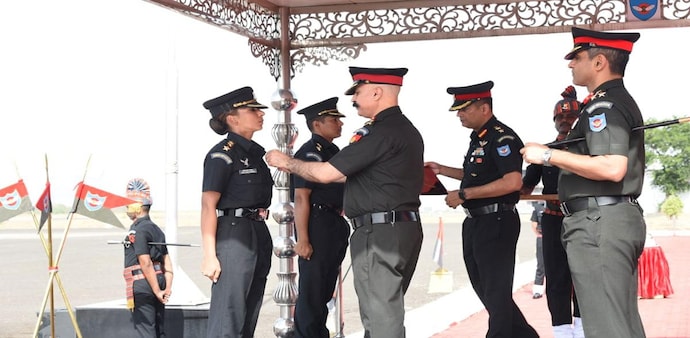 Captain Abhilasha Barak hails from Haryana and is the daughter of Colonel (Retired) S Om Singh. (Image: Twitter/@adgpi) Captain Abhilasha Barak hails from Haryana and is the daughter of Colonel (Retired) S Om Singh. (Image: Twitter/@adgpi)