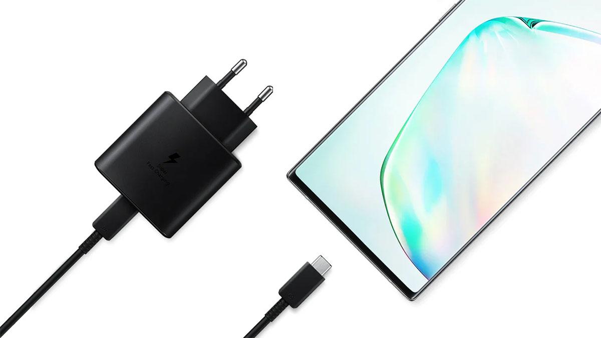Apple and Samsung are being fined for not shipping chargers with their smartphones Apple and Samsung are being fined for not shipping chargers with their smartphones