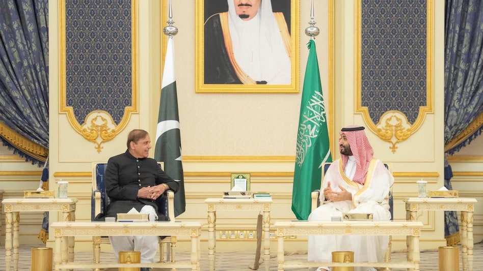 Saudi Crown Prince Mohammed bin Salman meets Pakistan's Prime Minister Shehbaz Sharif upon his arrival in Jeddah, Saudi Arabia Saudi Crown Prince Mohammed bin Salman meets Pakistan's Prime Minister Shehbaz Sharif upon his arrival in Jeddah, Saudi Arabia