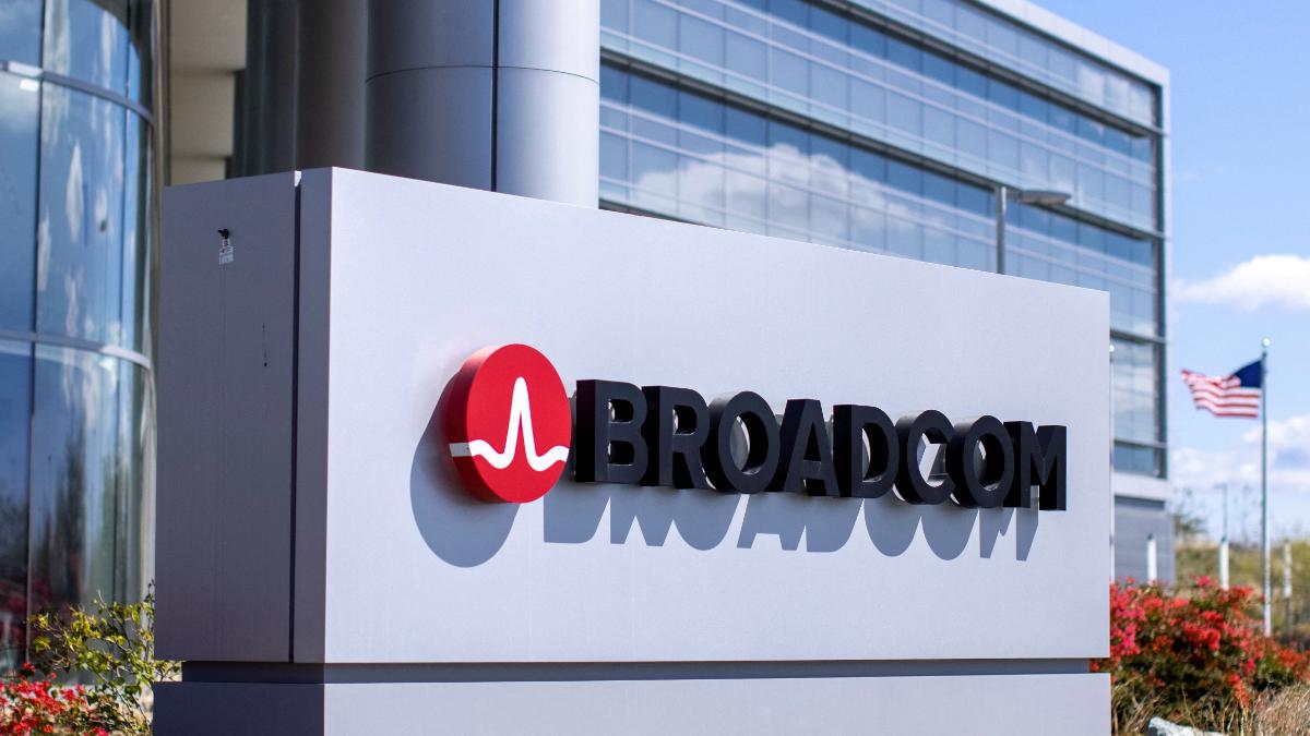 Broadcom to buy VMware in $61 billion deal