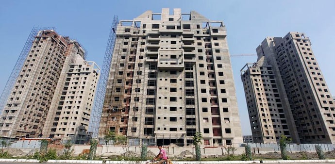 LIC HFL increases loan rates/Representational image LIC HFL increases loan rates/Representational image