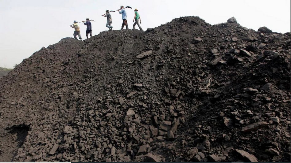 Total coal production was 7,770.23 lakh tons in 2021-22 compared to 7,160 lakh tons in 2020-21, recording a growth of 8.5 per cent. Total coal production was 7,770.23 lakh tons in 2021-22 compared to 7,160 lakh tons in 2020-21, recording a growth of 8.5 per cent.