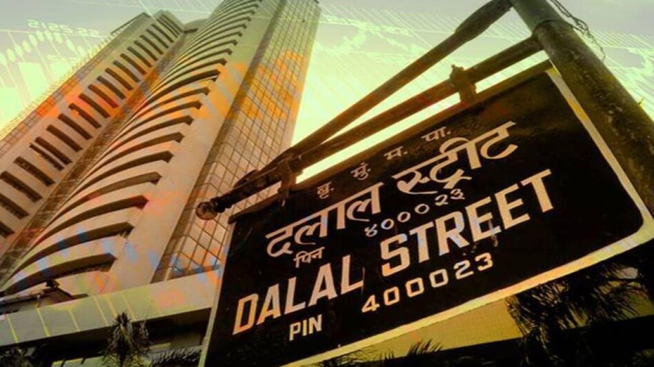 FIIs offload shares for 8th straight month; registers longest selling streak in at least 22 years FIIs offload shares for 8th straight month; registers longest selling streak in at least 22 years