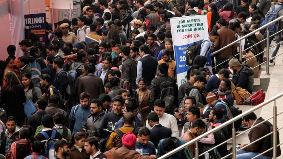 More than half on Indian Gen Zs and millennials have a side job: Deloitte study (Photo: Reuters) More than half on Indian Gen Zs and millennials have a side job: Deloitte study (Photo: Reuters)