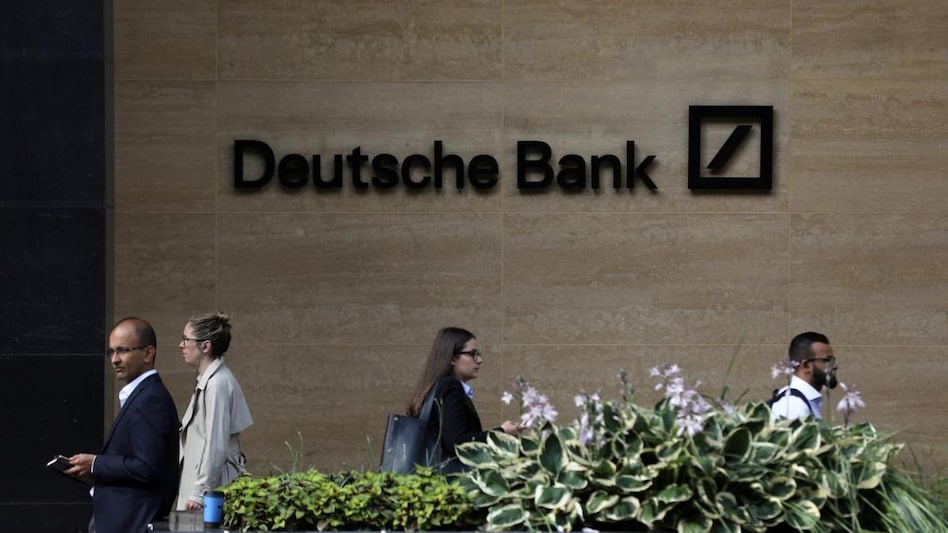 Deutsche Bank, subsidiary raided over 'greenwashing' claims in Germany (Phone: Reuters) Deutsche Bank, subsidiary raided over 'greenwashing' claims in Germany (Phone: Reuters)