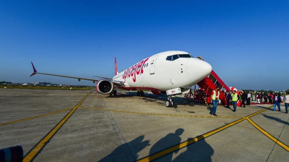 Some SpiceJet flights held up at Delhi airport due to delay in daily payment to AAI: Report Some SpiceJet flights held up at Delhi airport due to delay in daily payment to AAI: Report