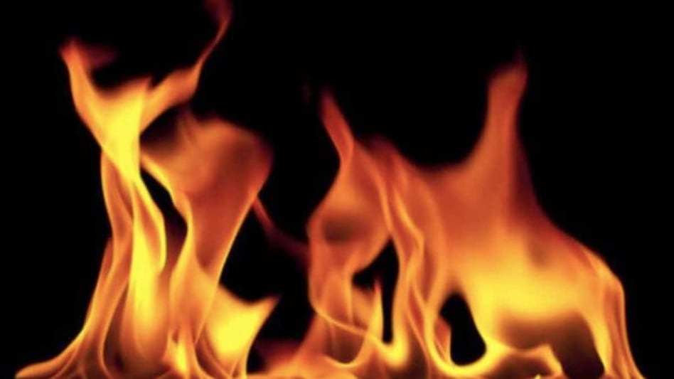 Jhandewalan blaze: Faulty electrical wiring, poor infra often leads to fires, say trader body Jhandewalan blaze: Faulty electrical wiring, poor infra often leads to fires, say trader body