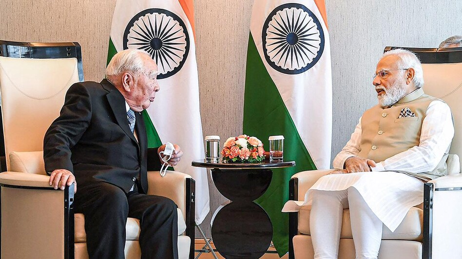 PM Modi meets Osamu Suzuki, Senior Advisor, Suzuki Motor Corporation PM Modi meets Osamu Suzuki, Senior Advisor, Suzuki Motor Corporation
