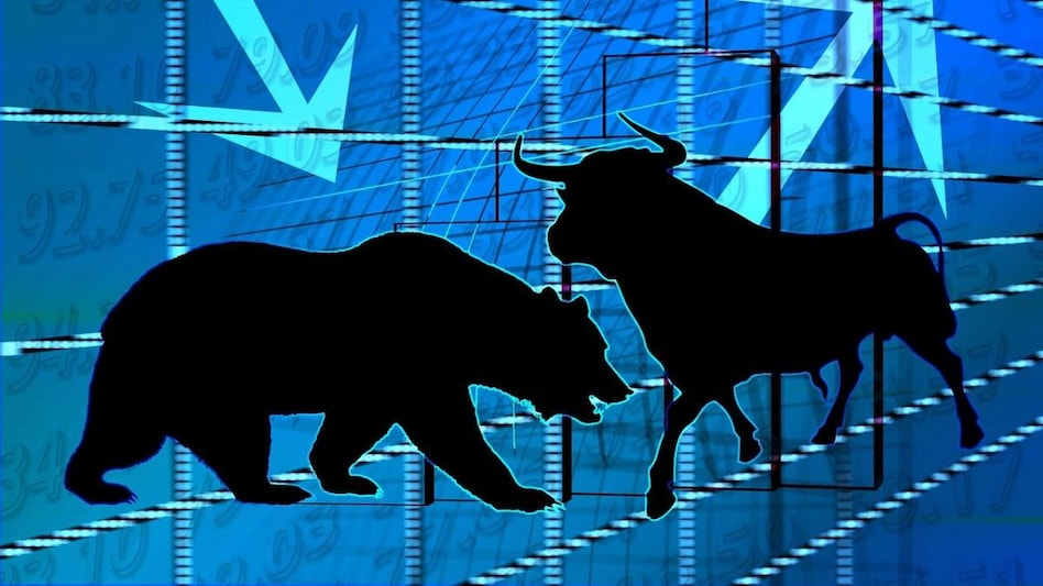 Bulls vs Bears: Which way will Dalal Street swing today? Here's what experts say Bulls vs Bears: Which way will Dalal Street swing today? Here's what experts say