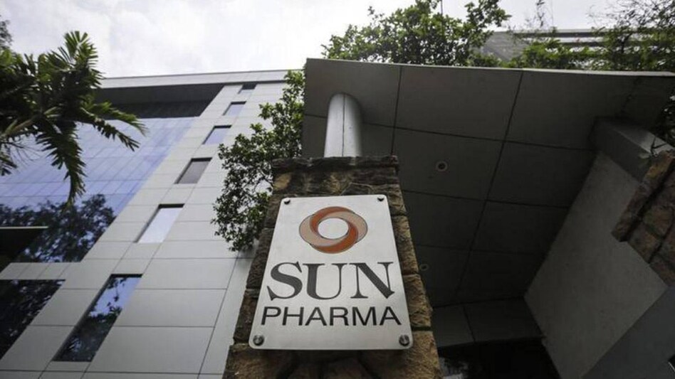 Sun Pharma stock has gained 27.82 per cent in a year and risen 1.04 percent in 2022. Sun Pharma stock has gained 27.82 per cent in a year and risen 1.04 percent in 2022.