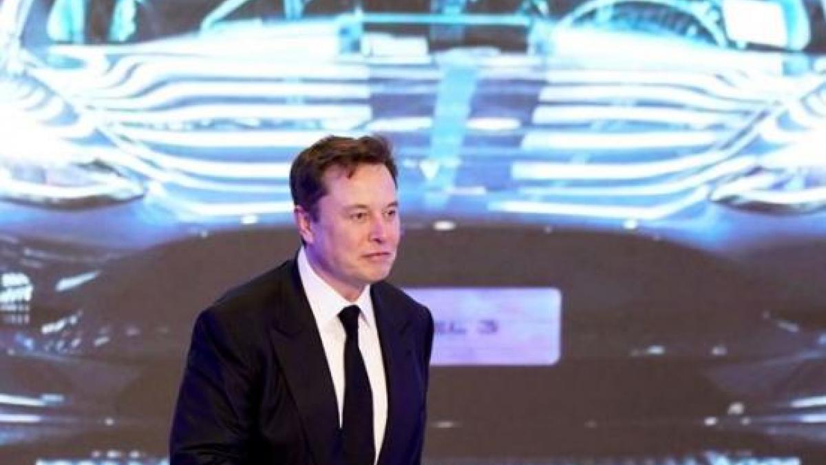 Tesla delays plan to restore Shanghai plant output to pre-lockdown levels