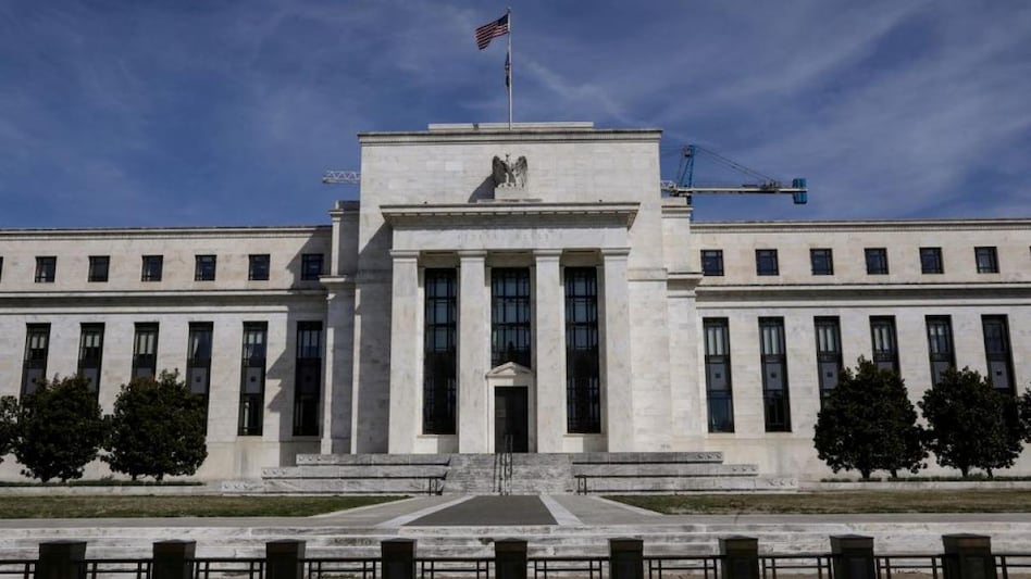 The Federal Reserve Board building on Constitution Avenue is pictured in Washington, U.S., March 27, 2019. REUTERS/Brendan McDermid The Federal Reserve Board building on Constitution Avenue is pictured in Washington, U.S., March 27, 2019. REUTERS/Brendan McDermid