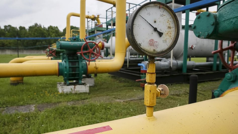 Pressure gauges, pipes and valves are pictured at an "Dashava" underground gas storage facility near Striy, Ukraine May 28, 2015. (Photo: Reuters) Pressure gauges, pipes and valves are pictured at an "Dashava" underground gas storage facility near Striy, Ukraine May 28, 2015. (Photo: Reuters)