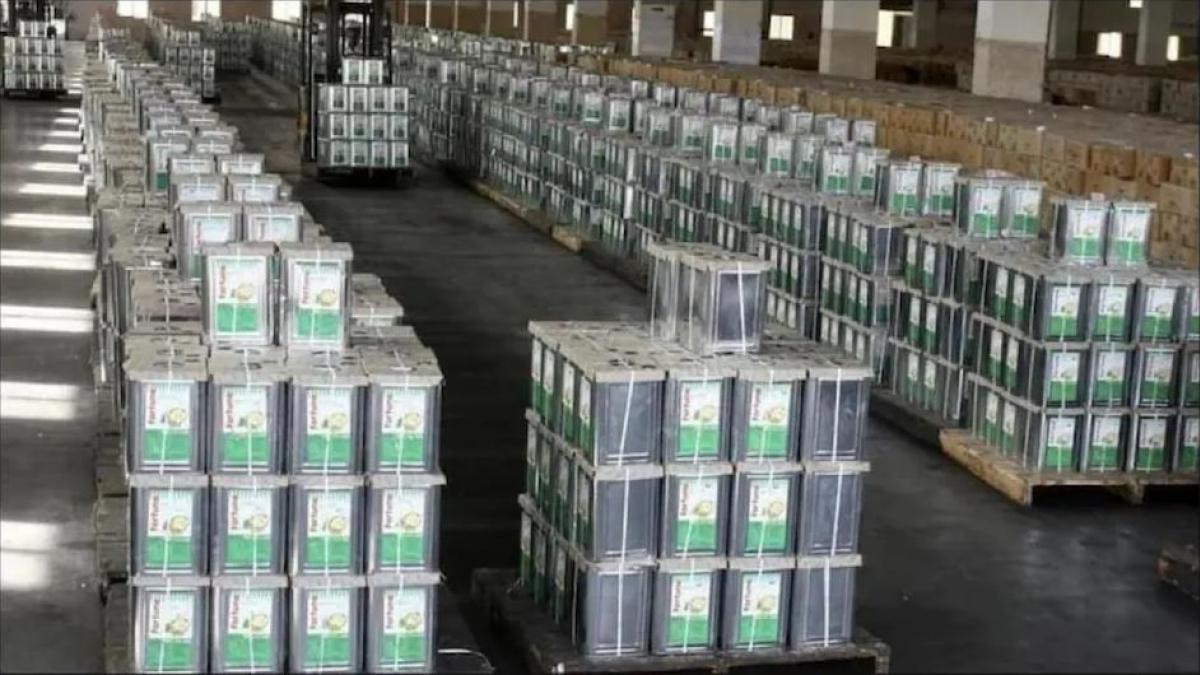 The edible oils major had reported a net profit of Rs 315 crore in the year-ago period. The edible oils major had reported a net profit of Rs 315 crore in the year-ago period.