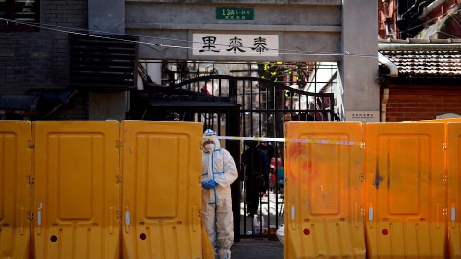 Videos on social media showed Friday night revellers including many foreigners drinking and dancing in the street in a central area of the city, interrupted by police telling them to go home. (Photo: Reuters) Videos on social media showed Friday night revellers including many foreigners drinking and dancing in the street in a central area of the city, interrupted by police telling them to go home. (Photo: Reuters)