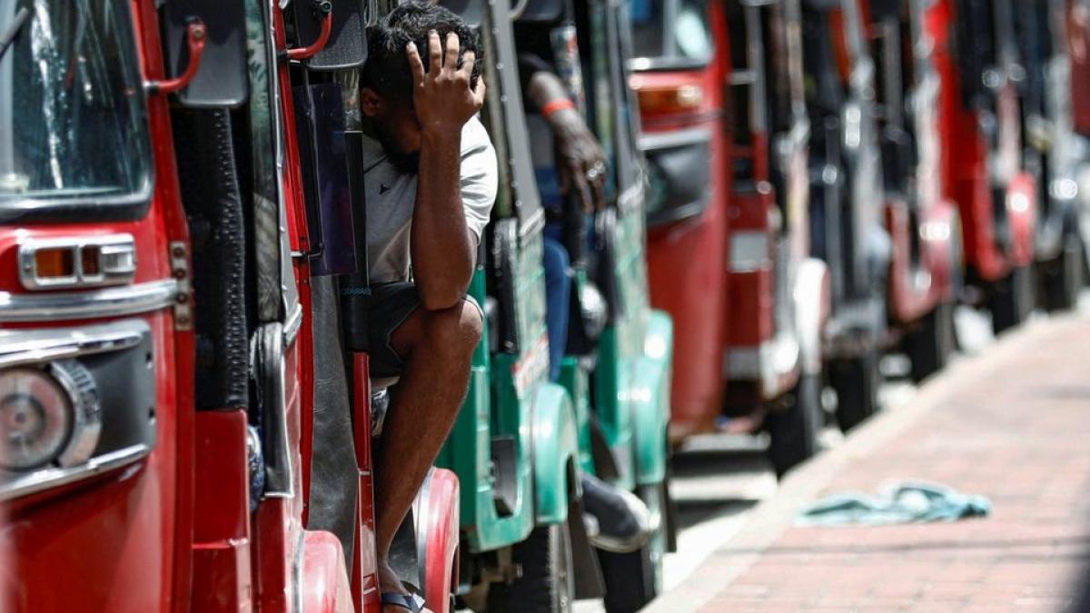 'Impossible situation' for Sri Lankans struggling for petrol