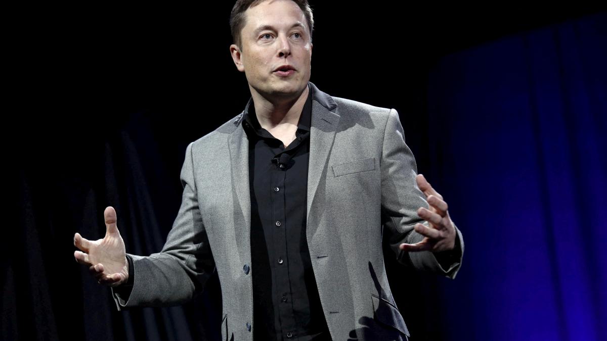 Musk also engaged on Thursday in a Twitter spat with Australia tech billionaire and Atlassian Plc co-founder Scott Farquhar. Musk also engaged on Thursday in a Twitter spat with Australia tech billionaire and Atlassian Plc co-founder Scott Farquhar.