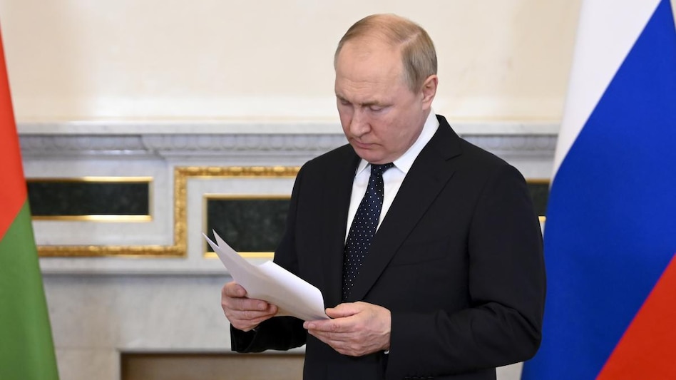 The payments in question are $100 million in interest on two bonds, one denominated in U.S. dollars and another in euros, Russia was due to pay on May 27. The payments in question are $100 million in interest on two bonds, one denominated in U.S. dollars and another in euros, Russia was due to pay on May 27.