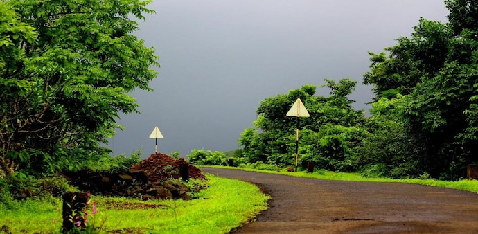 India relies on monsoon rains to water almost half its farmland, which lacks irrigation. India relies on monsoon rains to water almost half its farmland, which lacks irrigation.