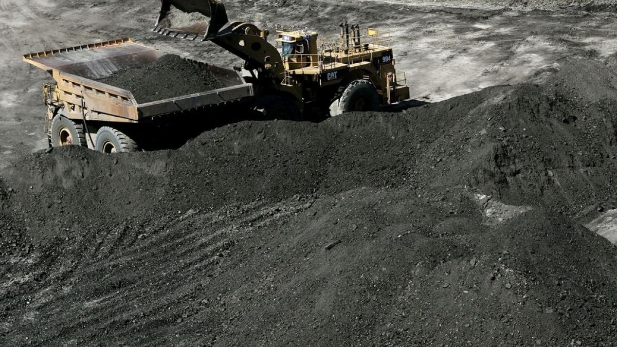 Govt targets 140 MT of annual coking coal output by 2030