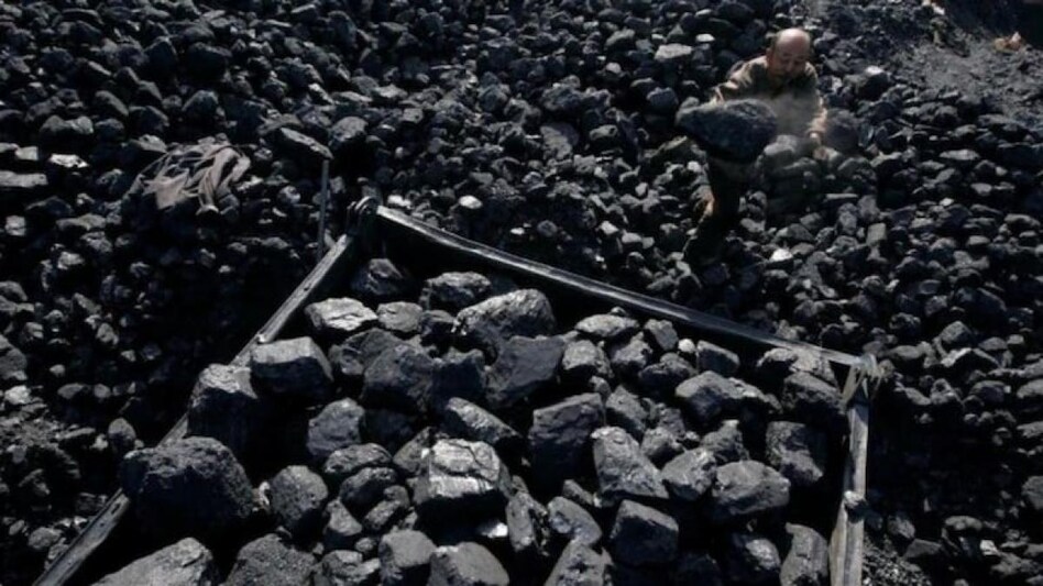 Govt directs CIL to be ready to import 12 MT of coal for power utilities Govt directs CIL to be ready to import 12 MT of coal for power utilities