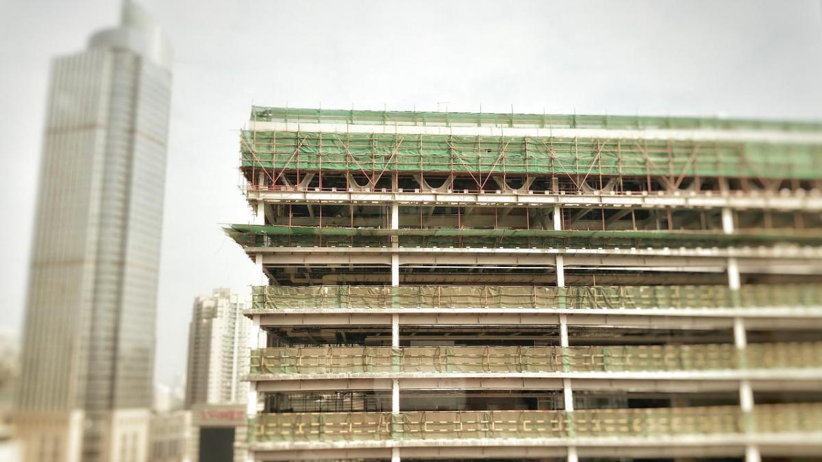 423 infrastructure projects show cost overruns of Rs 4.95 lakh crore