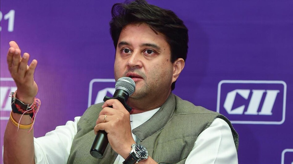 Rs 80 cr-Rs 100 cr revenue from air sports in India currently: Scindia Rs 80 cr-Rs 100 cr revenue from air sports in India currently: Scindia