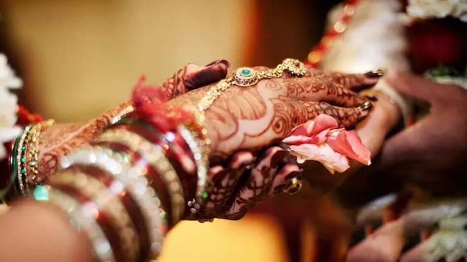 Pakistan bans wedding ceremonies in Islamabad after 10 pm to conserve energy: Reports Pakistan bans wedding ceremonies in Islamabad after 10 pm to conserve energy: Reports