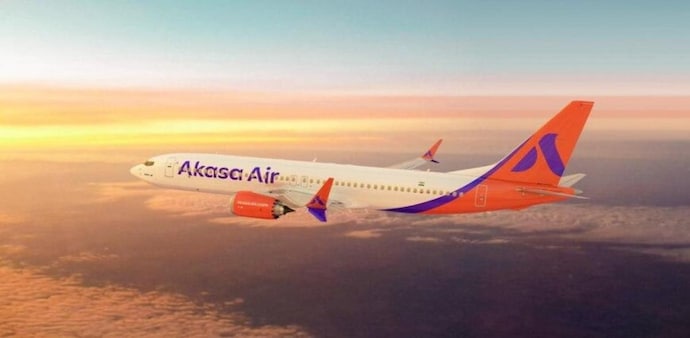Vistara welcomes Akasa Air's first Boeing 737 MAX as it lands in Delhi Vistara welcomes Akasa Air's first Boeing 737 MAX as it lands in Delhi