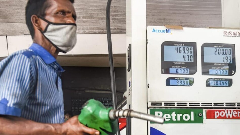 Govt can meet fiscal deficit target if rising oil prices don't force more excise cuts on fuels Govt can meet fiscal deficit target if rising oil prices don't force more excise cuts on fuels