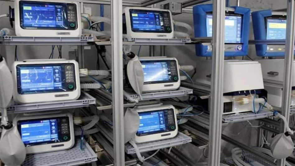 India gives 3.3 tonnes of medical supplies to crisis-hit Sri Lanka India gives 3.3 tonnes of medical supplies to crisis-hit Sri Lanka