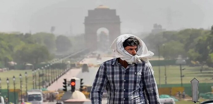 The Safdarjung observatory, Delhi's base station, had recorded a maximum temperature of 42.9 degrees Celsius on Friday. The Safdarjung observatory, Delhi's base station, had recorded a maximum temperature of 42.9 degrees Celsius on Friday.