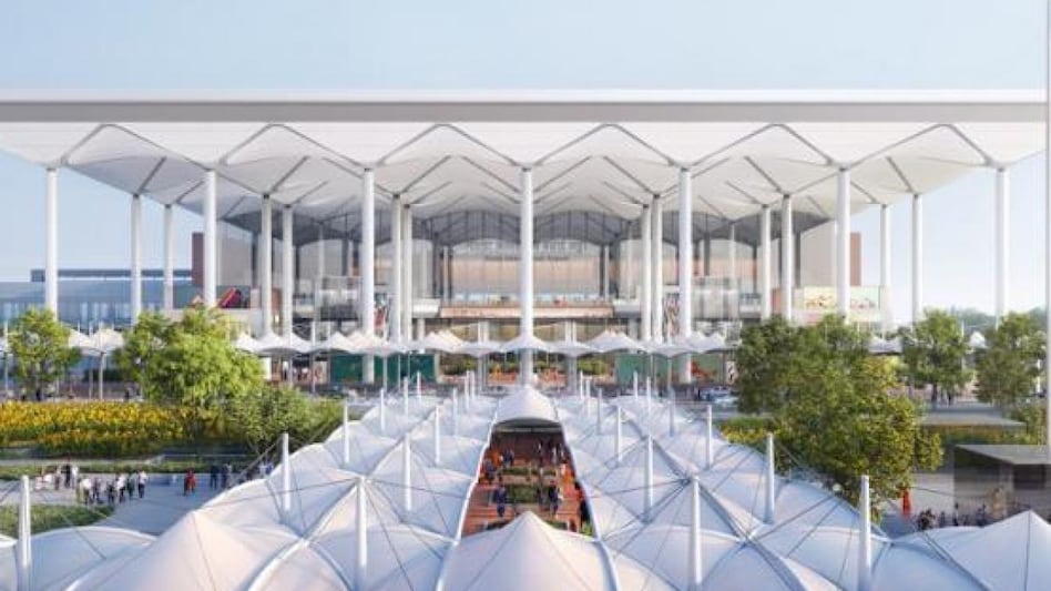 NIA will also be the country’s first net-zero emissions airport. Except for isolated parcels on the periphery, even the land acquisition of 1,334 hectares for the first phase is largely completed. NIA will also be the country’s first net-zero emissions airport. Except for isolated parcels on the periphery, even the land acquisition of 1,334 hectares for the first phase is largely completed.