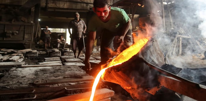 Global factory growth stunted by China's COVID curbs, Ukraine crisis (Photo: Reuters) Global factory growth stunted by China's COVID curbs, Ukraine crisis (Photo: Reuters)