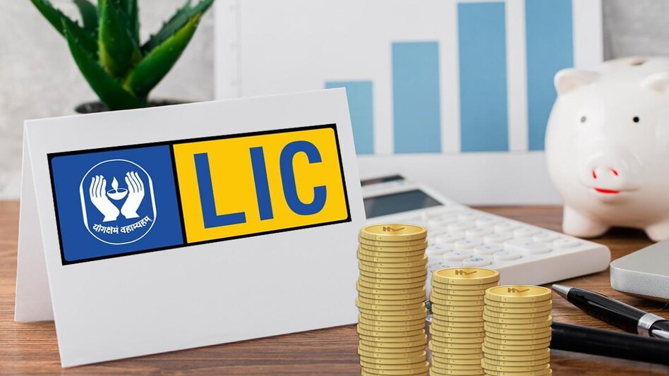 LIC stock made a tepid market debut on May 17, opening at a discount of 8.62 per cent against the IPO issue price. LIC stock made a tepid market debut on May 17, opening at a discount of 8.62 per cent against the IPO issue price.