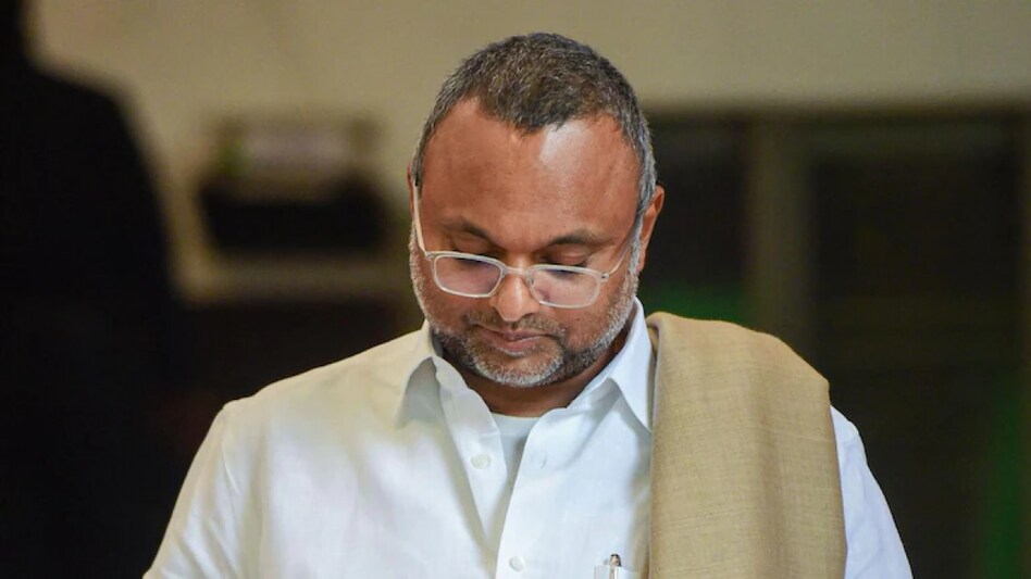 Visa Scam Case: ED challenges Karti Chidambaram's anticipatory bail plea in HC Visa Scam Case: ED challenges Karti Chidambaram's anticipatory bail plea in HC