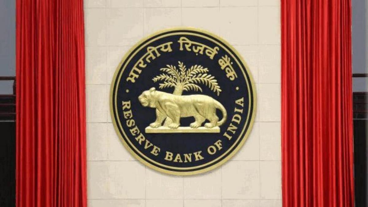 RBI extends deadline for implementation of provisions concerning credit, debit card issuance