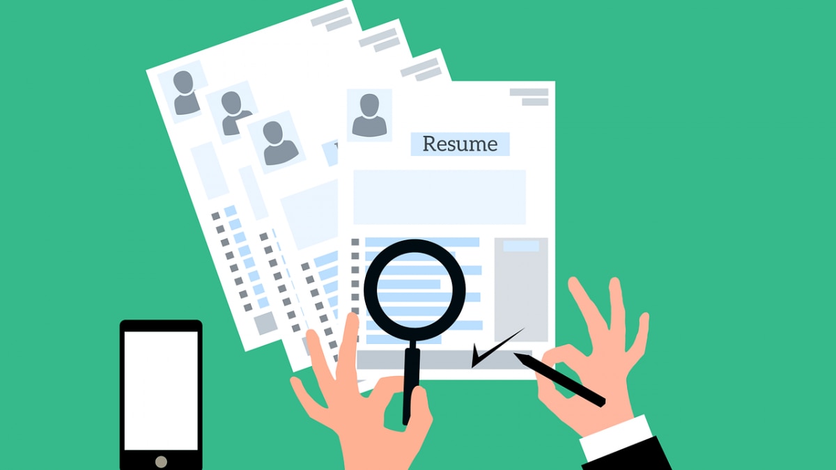 Job postings in the BFSI sector, due to the new wave of digitisation, cashless payments and digital money, saw a steady growth of 38%, followed by Telecom/ISP (up 36%). Job postings in the BFSI sector, due to the new wave of digitisation, cashless payments and digital money, saw a steady growth of 38%, followed by Telecom/ISP (up 36%).