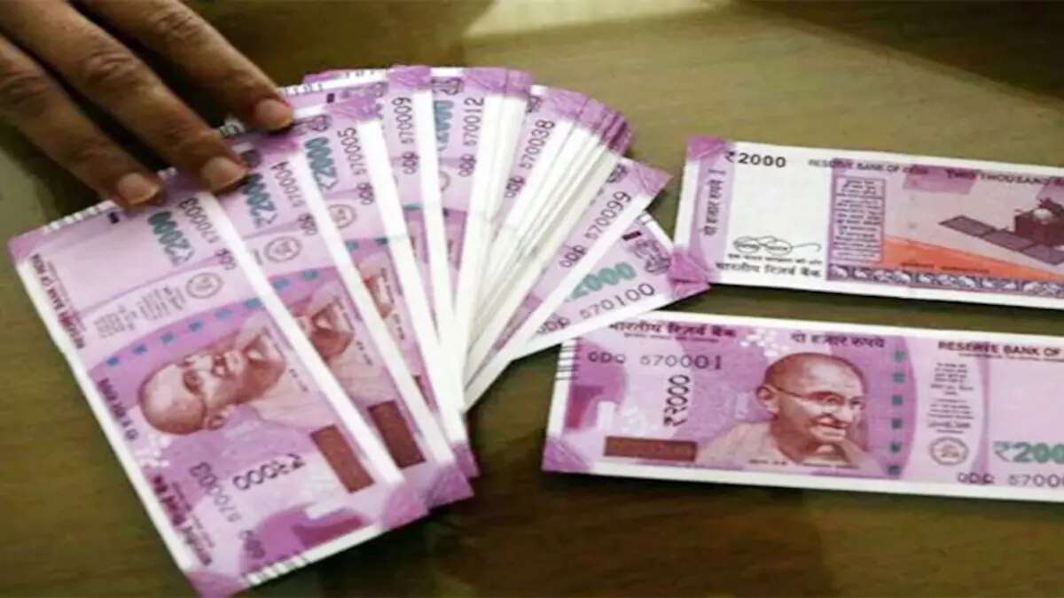 Rupee hits record low tracking crude rise, weak shares