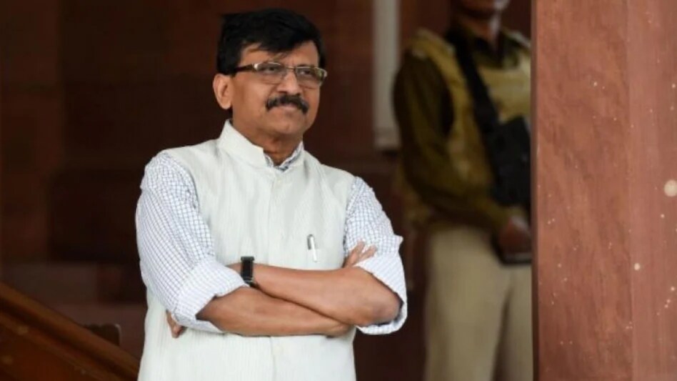 Talks with Eknath Shinde positive, no bitterness between us: Sanjay Raut Talks with Eknath Shinde positive, no bitterness between us: Sanjay Raut