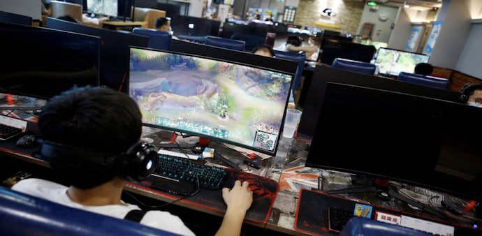 China eases on gaming licenses, Tencent or NetEase lose out; here's all you need to know (Photo: Reuters) China eases on gaming licenses, Tencent or NetEase lose out; here's all you need to know (Photo: Reuters)