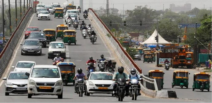 So far in FY23, the Indian automobile industry has sold 502,703 passenger vehicles, 49,480 three-wheelers and 2,415,769 two-wheelers. So far in FY23, the Indian automobile industry has sold 502,703 passenger vehicles, 49,480 three-wheelers and 2,415,769 two-wheelers.