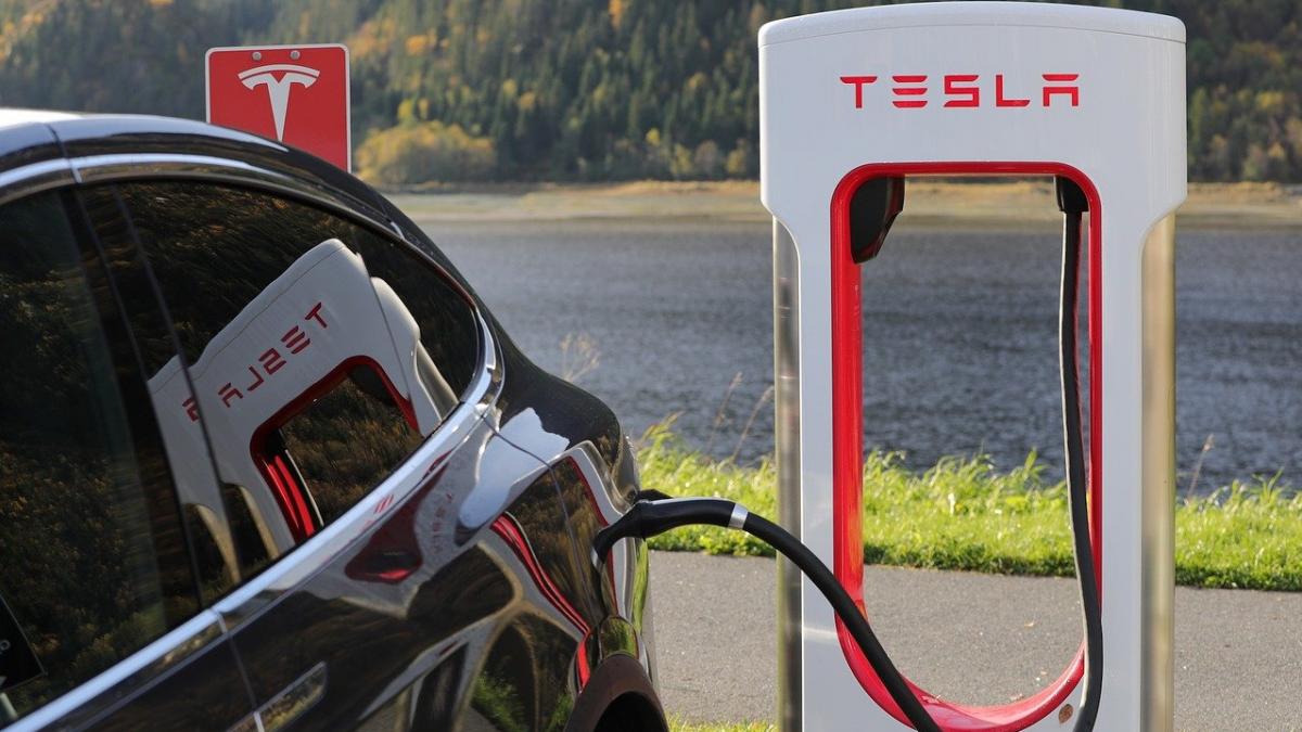 Tesla Chief Executive Elon Musk said on Twitter last month that the company would not set up manufacturing in any location where it was not allowed first to sell and service cars. Tesla Chief Executive Elon Musk said on Twitter last month that the company would not set up manufacturing in any location where it was not allowed first to sell and service cars.